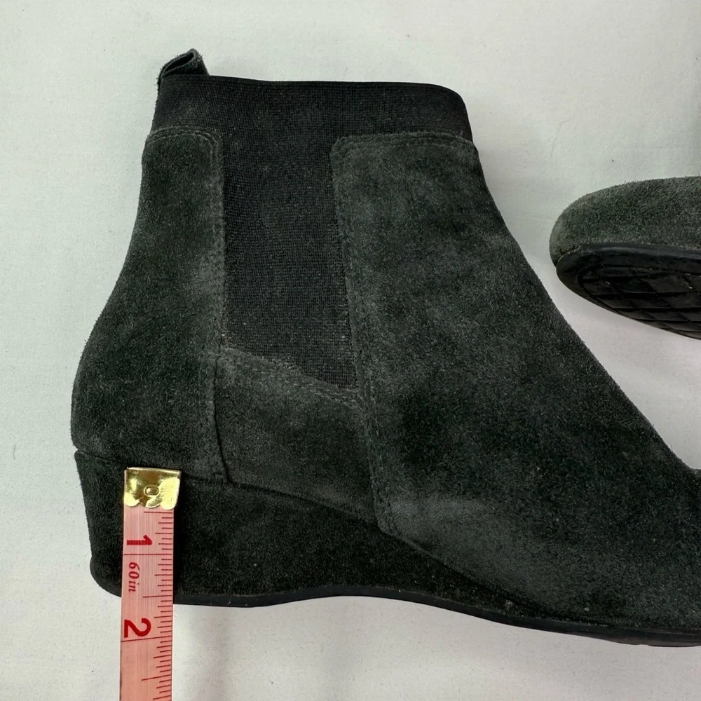 NURTURE Francie Suede Ankle Low Wedge Elastic Gore Boots Charcoal Gray Size 10